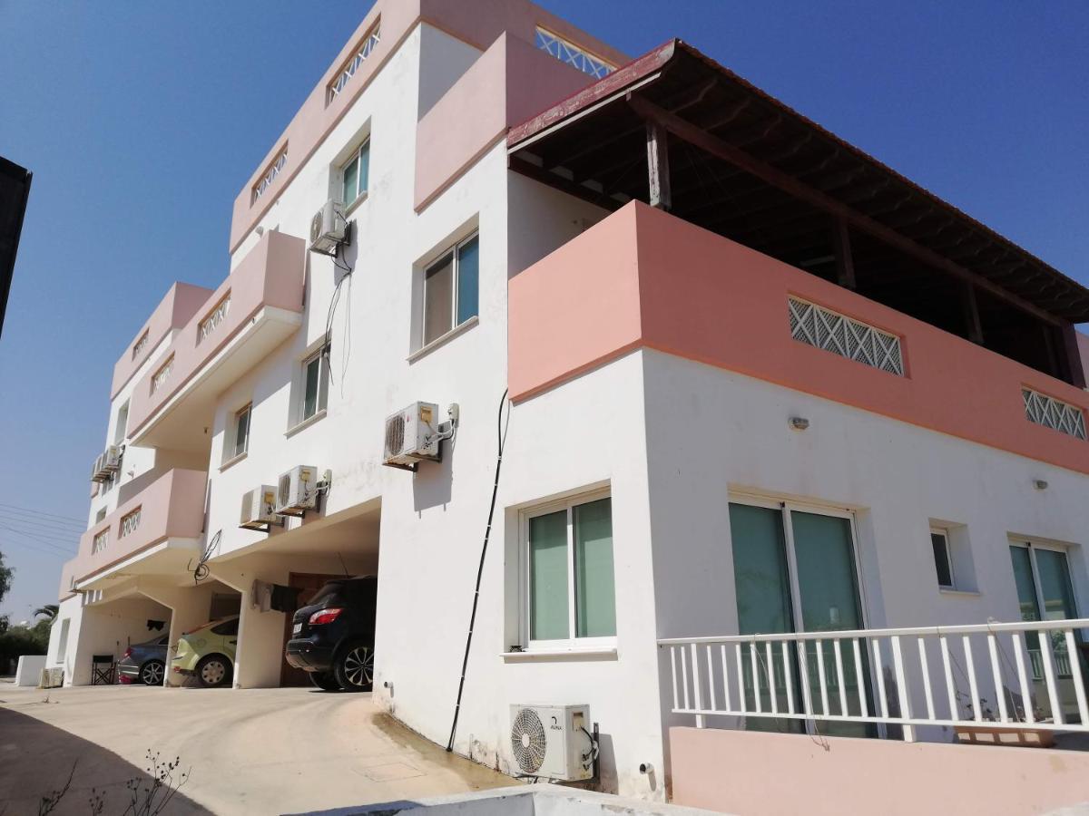Larnaca Xylophagou 2-Bedroom Apartment With A Shaded Terrace Xylophaghou Bagian luar foto